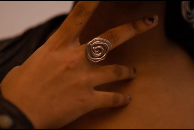 Saol - Großer Spiralring mit einstellbarer Größe